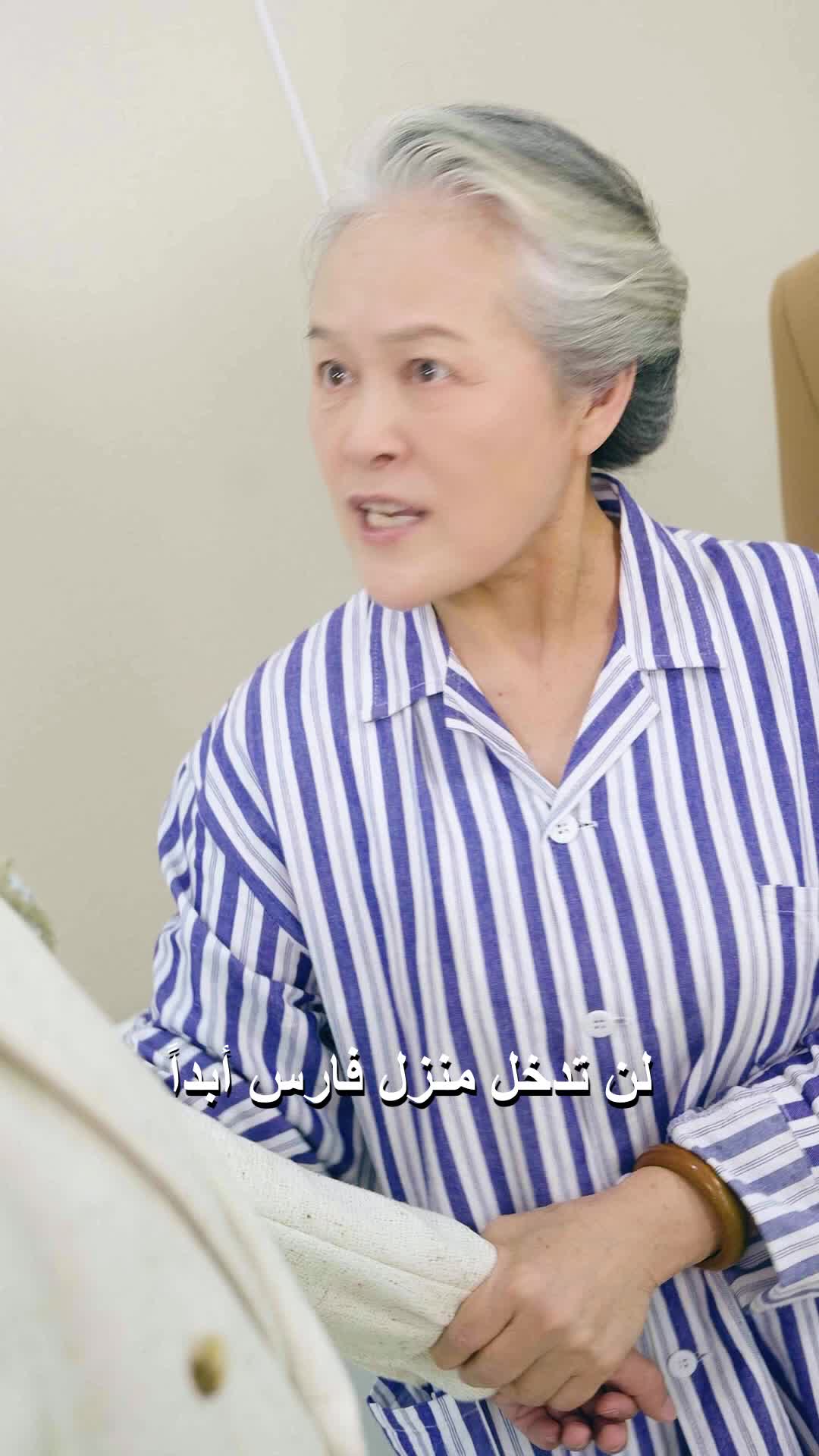 الحلقة 15 - على بابك ستة أطفال ينادونك أبًا